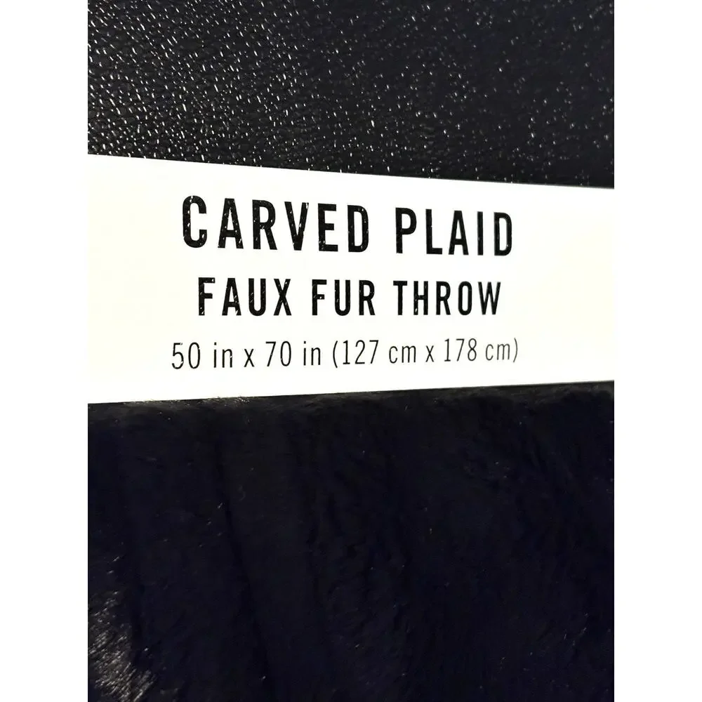 FRYE Faux Fur Throw Blanket Black TEXTURED Plaid 50 X 70